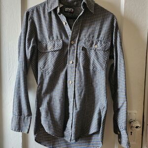 Vintage Levi's Men's Checkered Flannel Button-Down Shirt